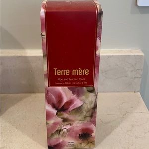 Terre Mare aloe and tea tree toner